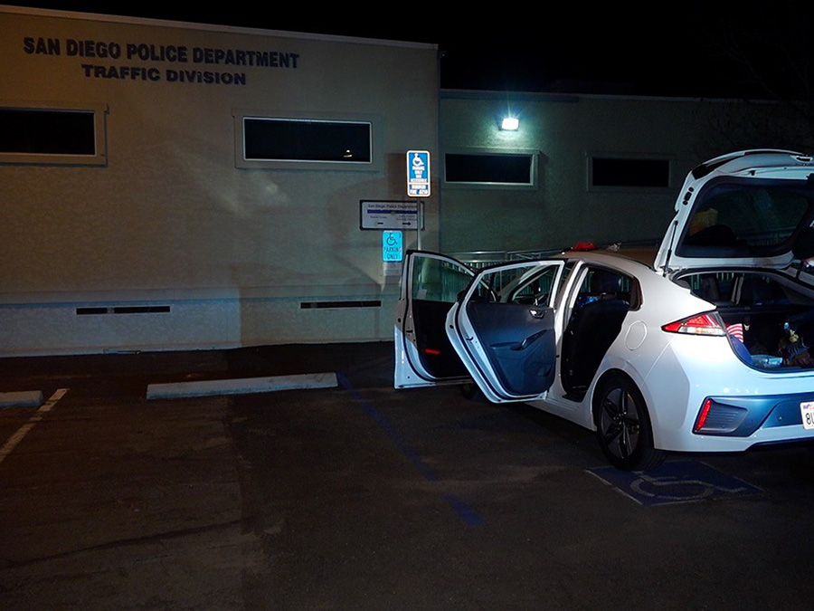 stolen_car_parked_sdpd1_012623.jpg