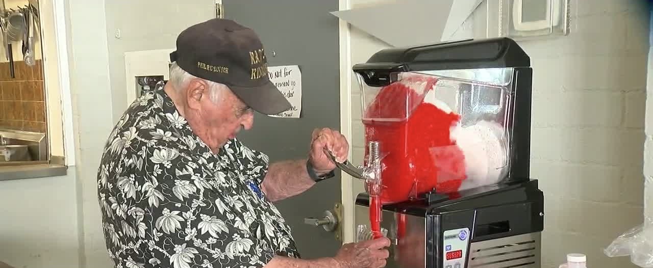 "Kaptain Kindess" Phil Rudnick donates slushie machine to the Mission at Kern County