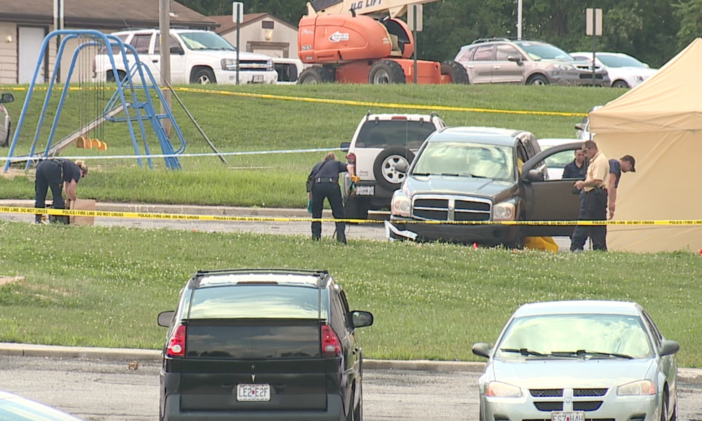 Cloverleaf Apartments shooting scene.png