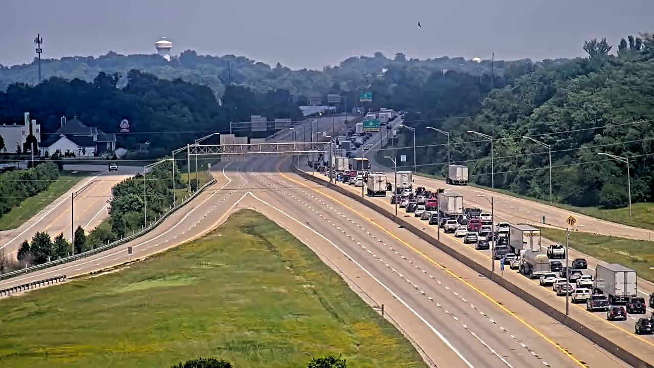 Southbound Lanes I-71/I-75 Shut Down Buttermilk Pike 