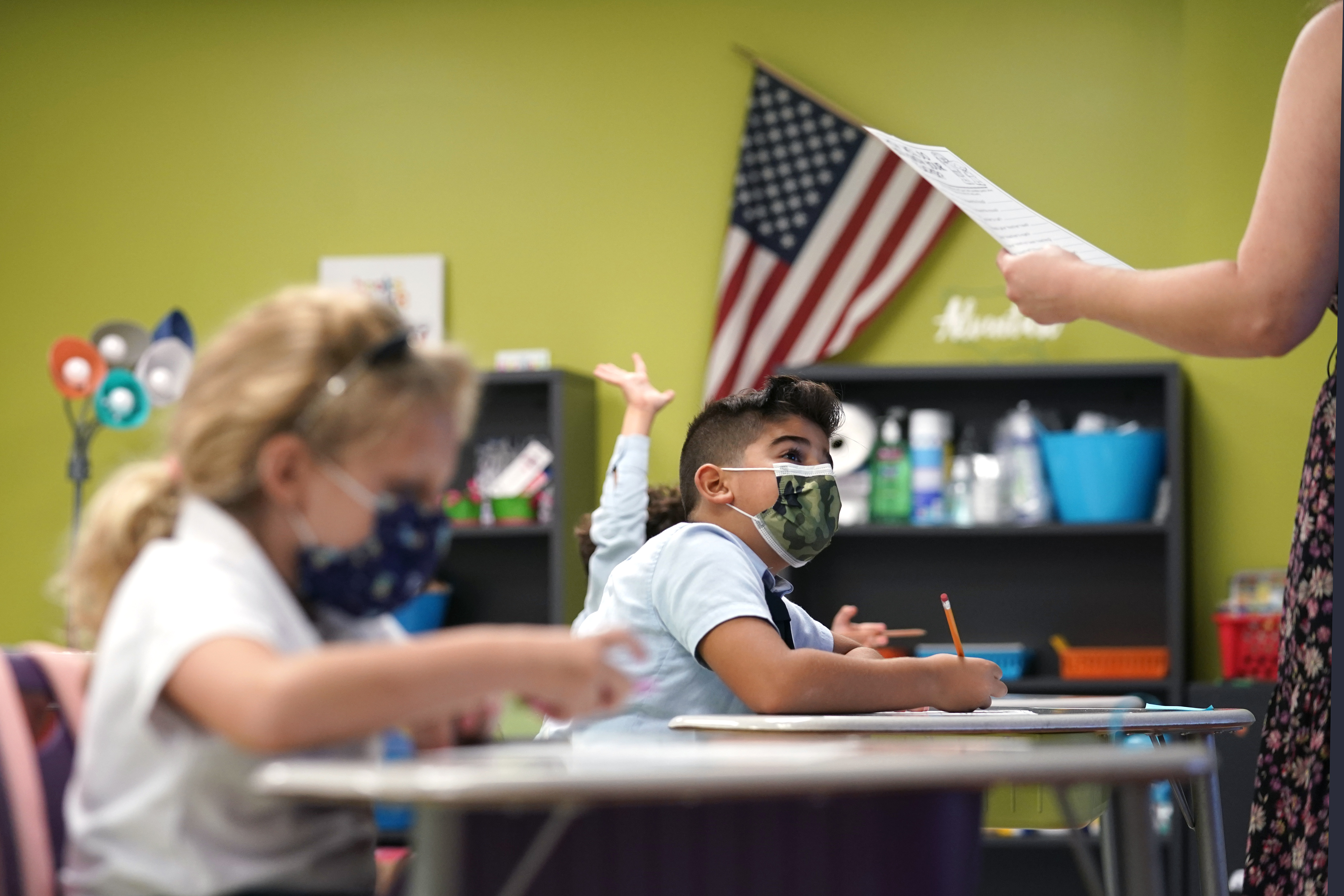 mask mandates in schools.jpg