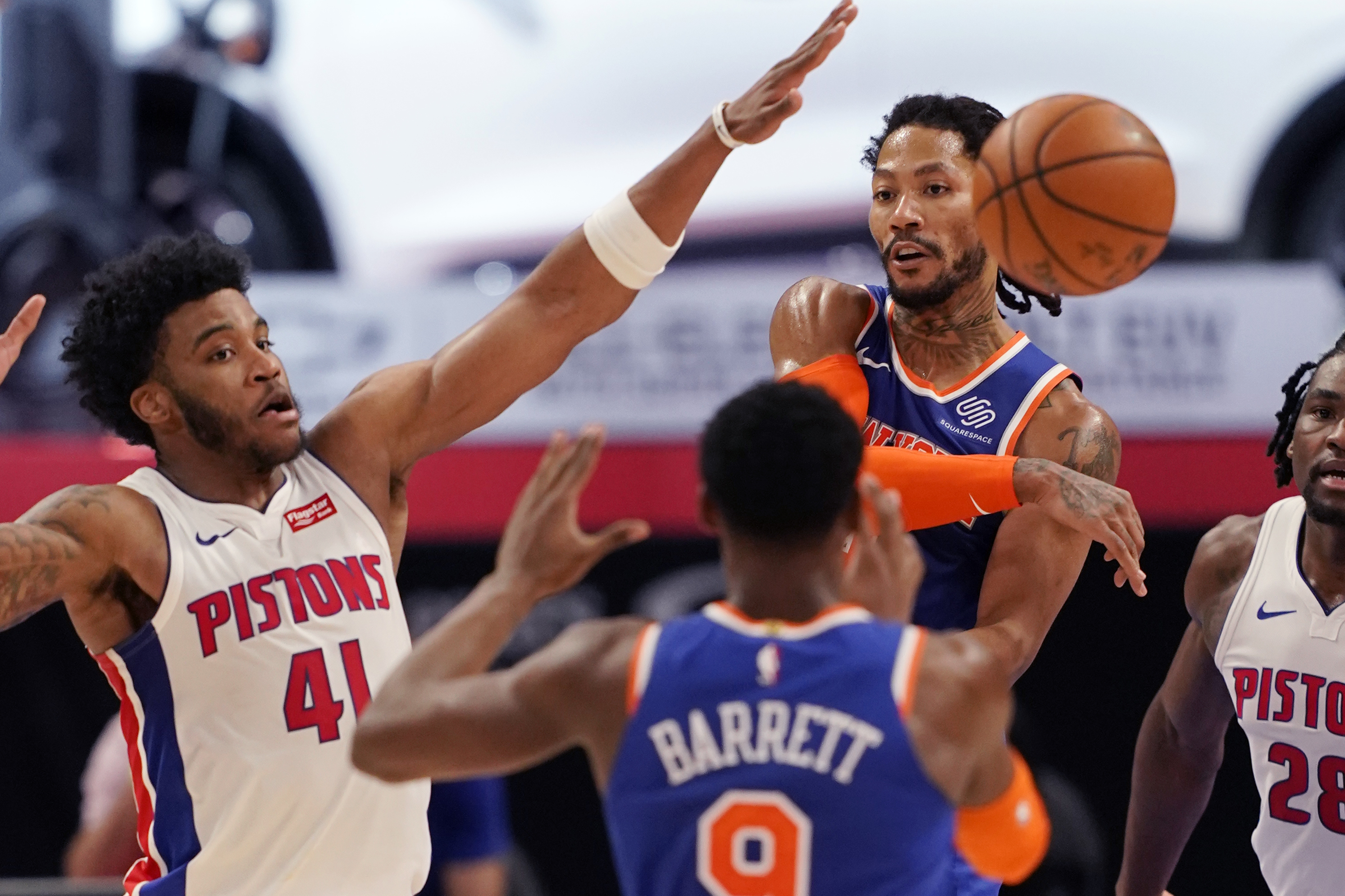 Saddiq Bey, Derrick Rose