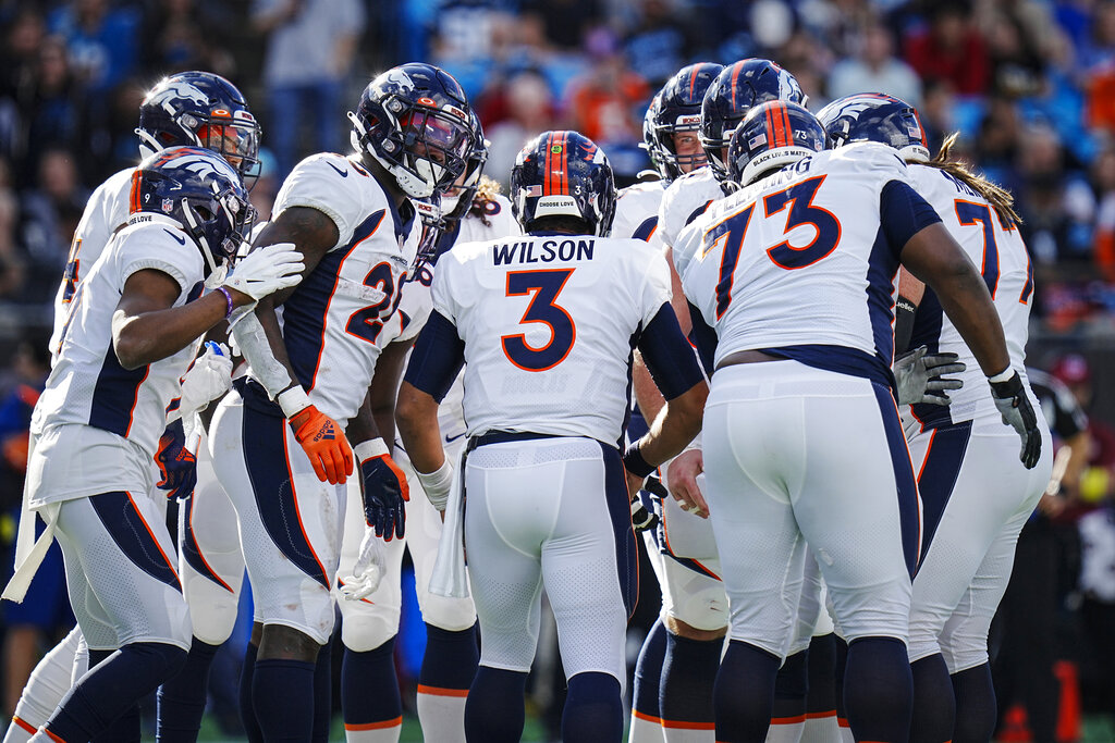 Broncos Panthers Football