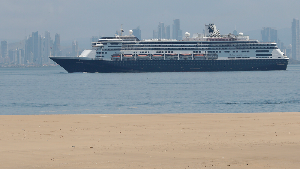 Holland-America-Line-HAL-Zaandam.png