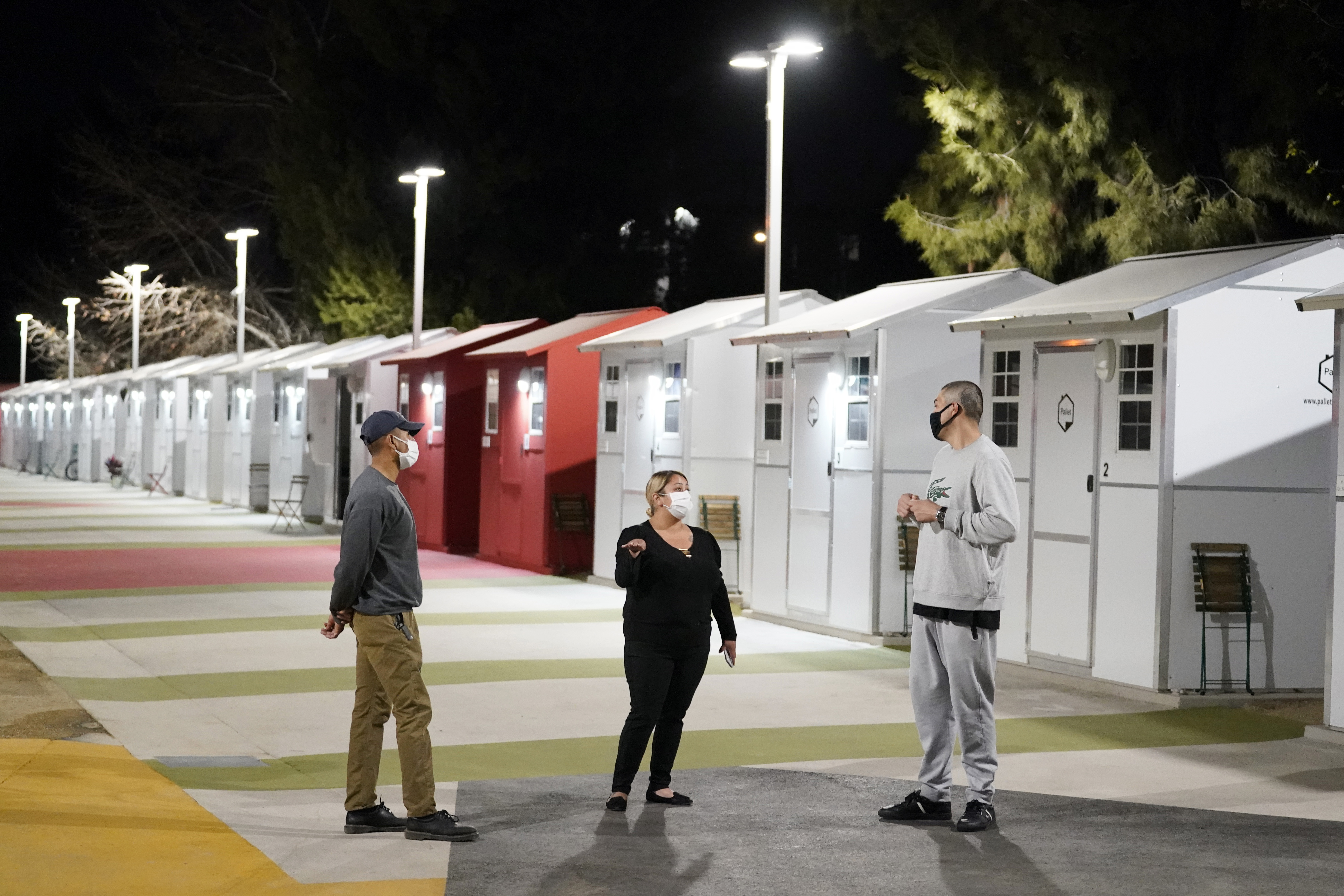 Los Angeles Homeless Tiny Homes