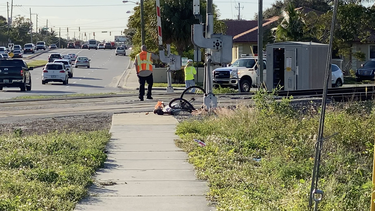 WPTV-WPB-TRI-RAIL-VS-BIKE.jpg