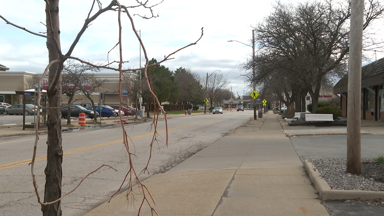 Euclid Shore Center Drive.jpg