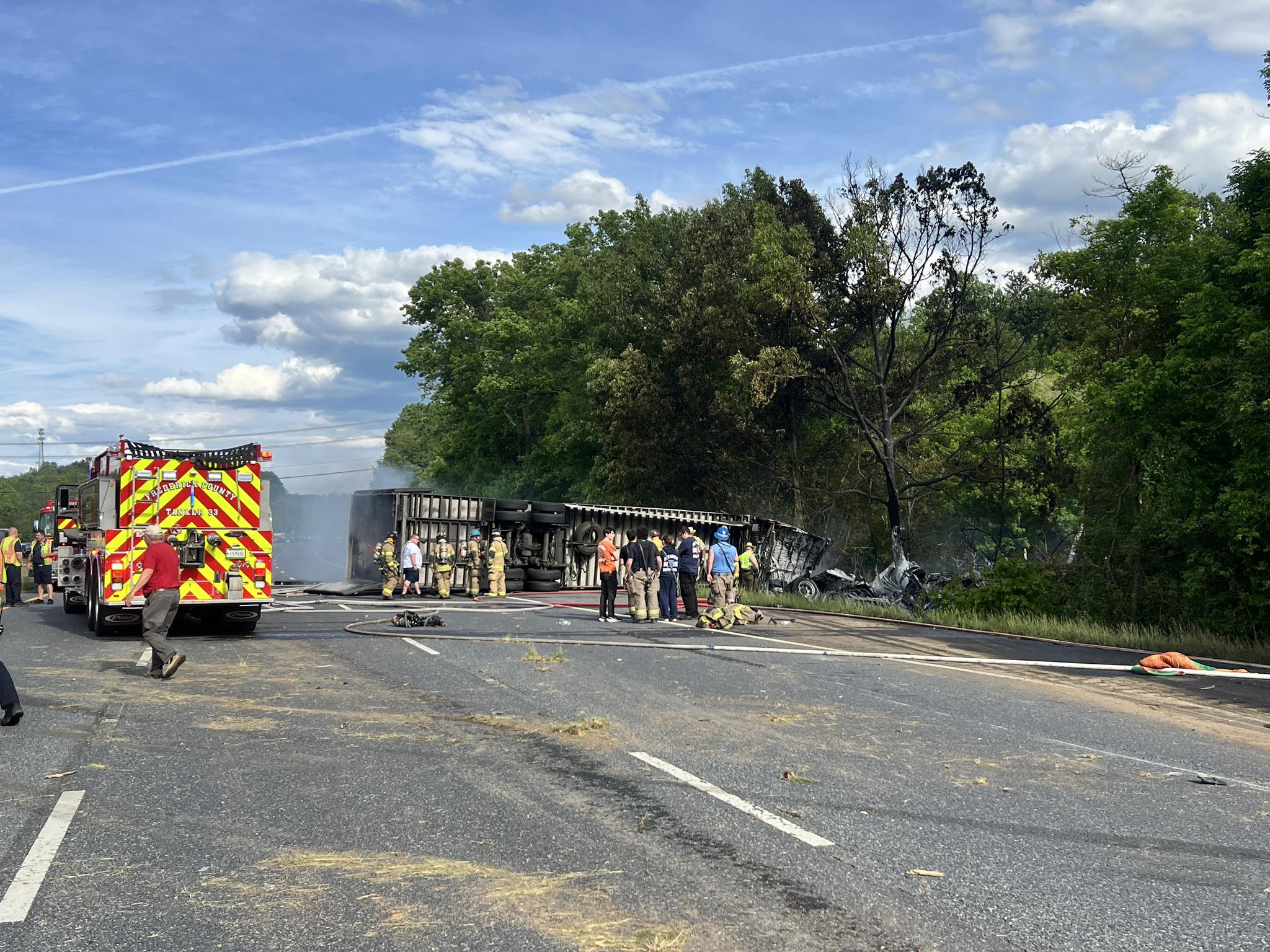 4 hospitalized after accident with tractor trailer, passenger vehicle in Frederick 