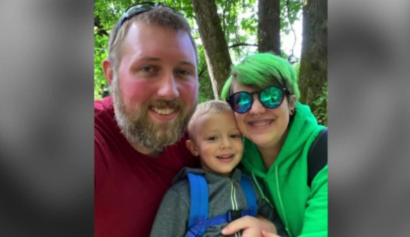 28-year-old weighs her options living with BRCA2 gene