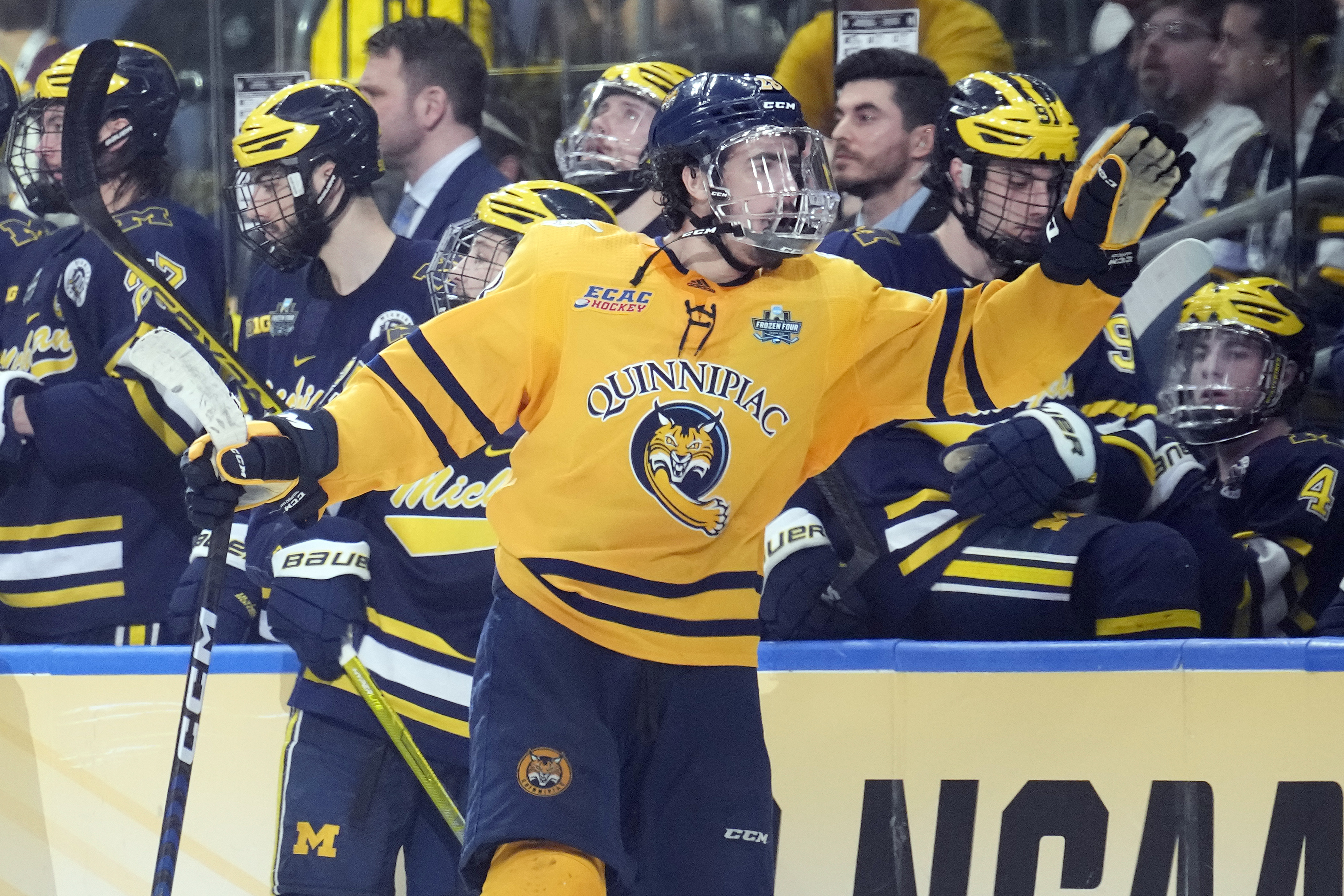 NCAA Frozen Four Michigan Quinnipiac Hockey