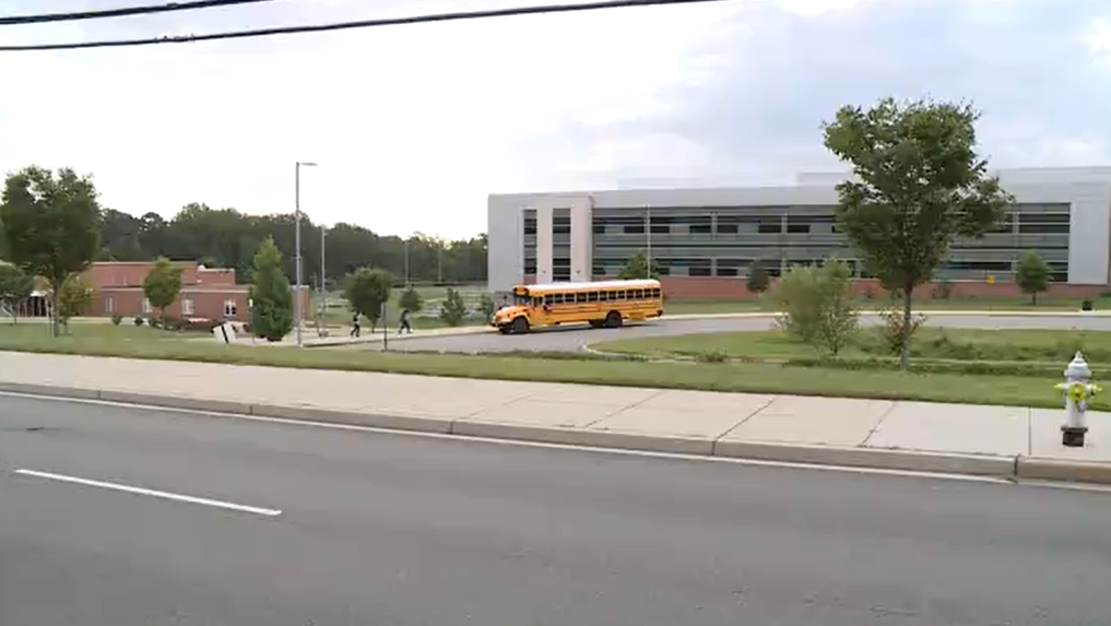 Huguenot High School Generic.png