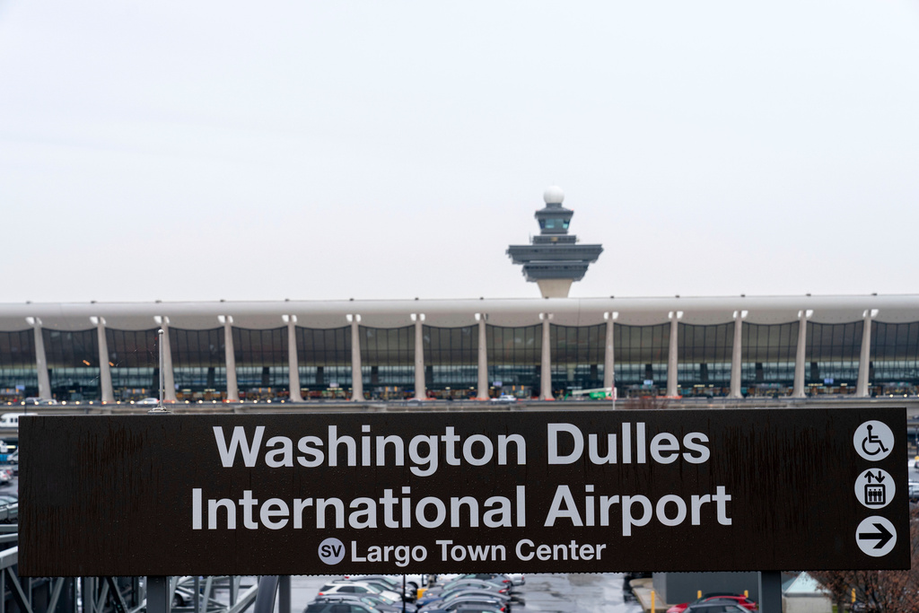  A sign of Washington Dulles International Airport.