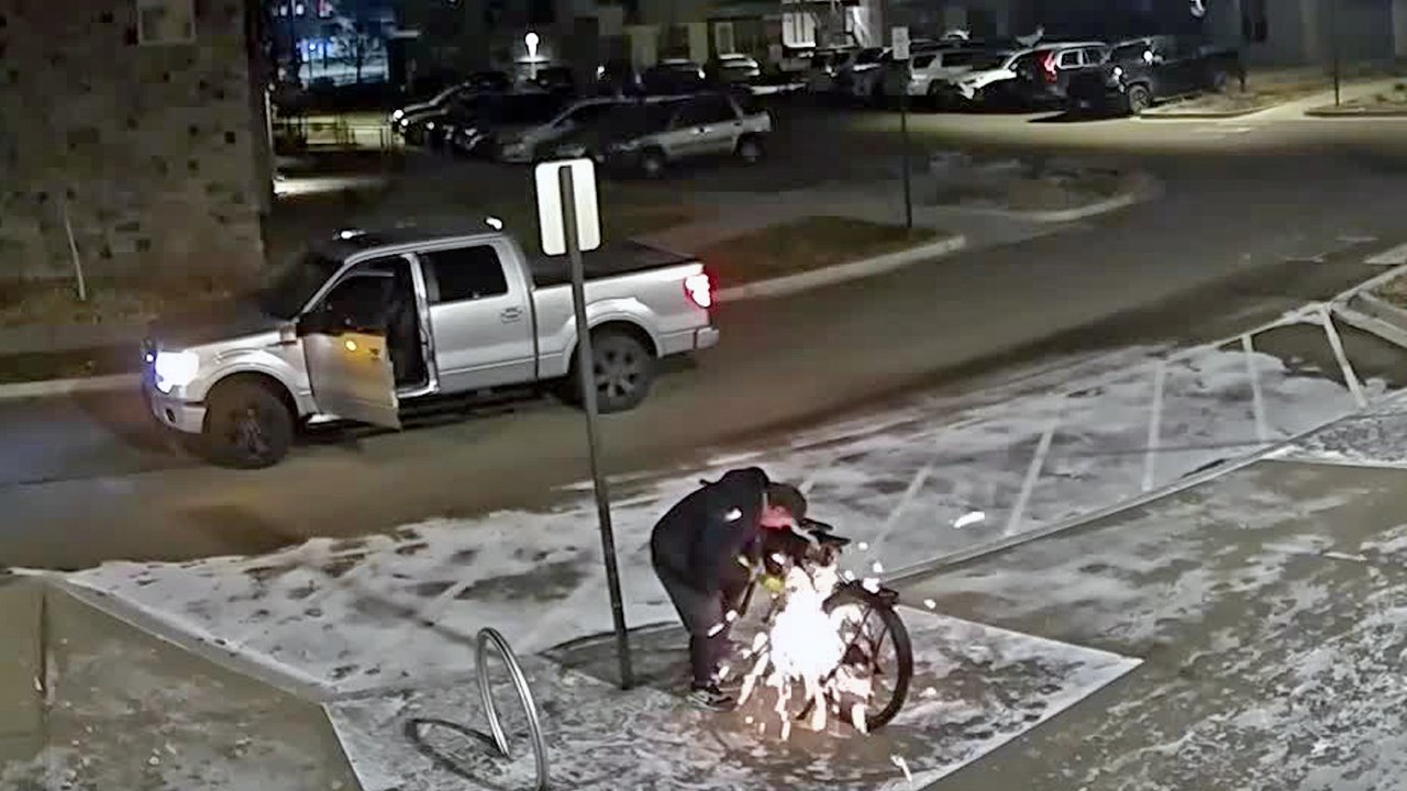 bike theif.png