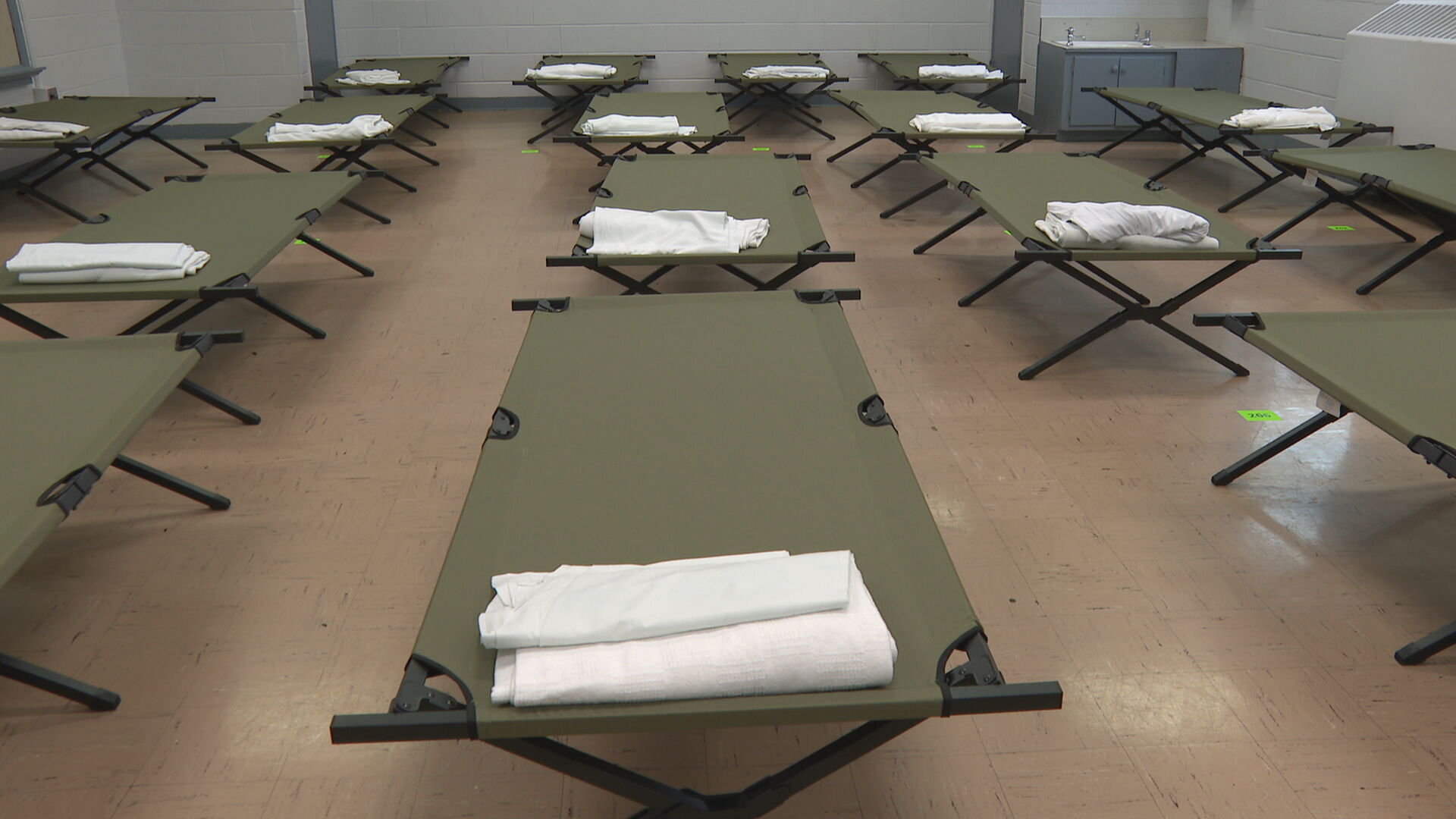 Cold Wx shelter exclusive KR PKG_frame_847.jpeg