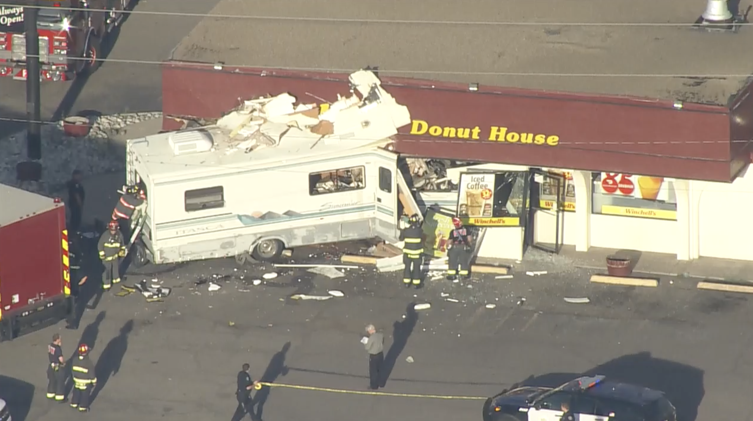 winchell's donut shop lakewood motor home.png