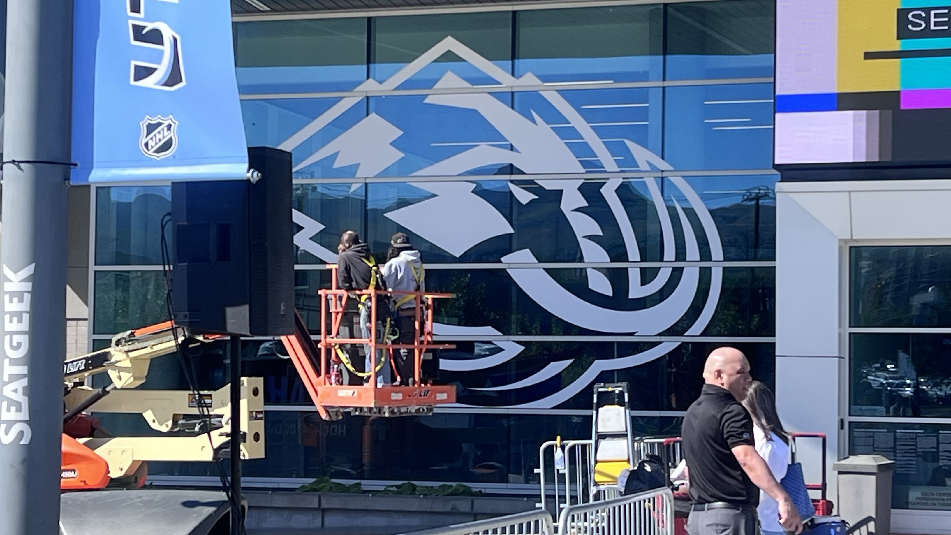 Utah Mammoth logo being put up.jfif