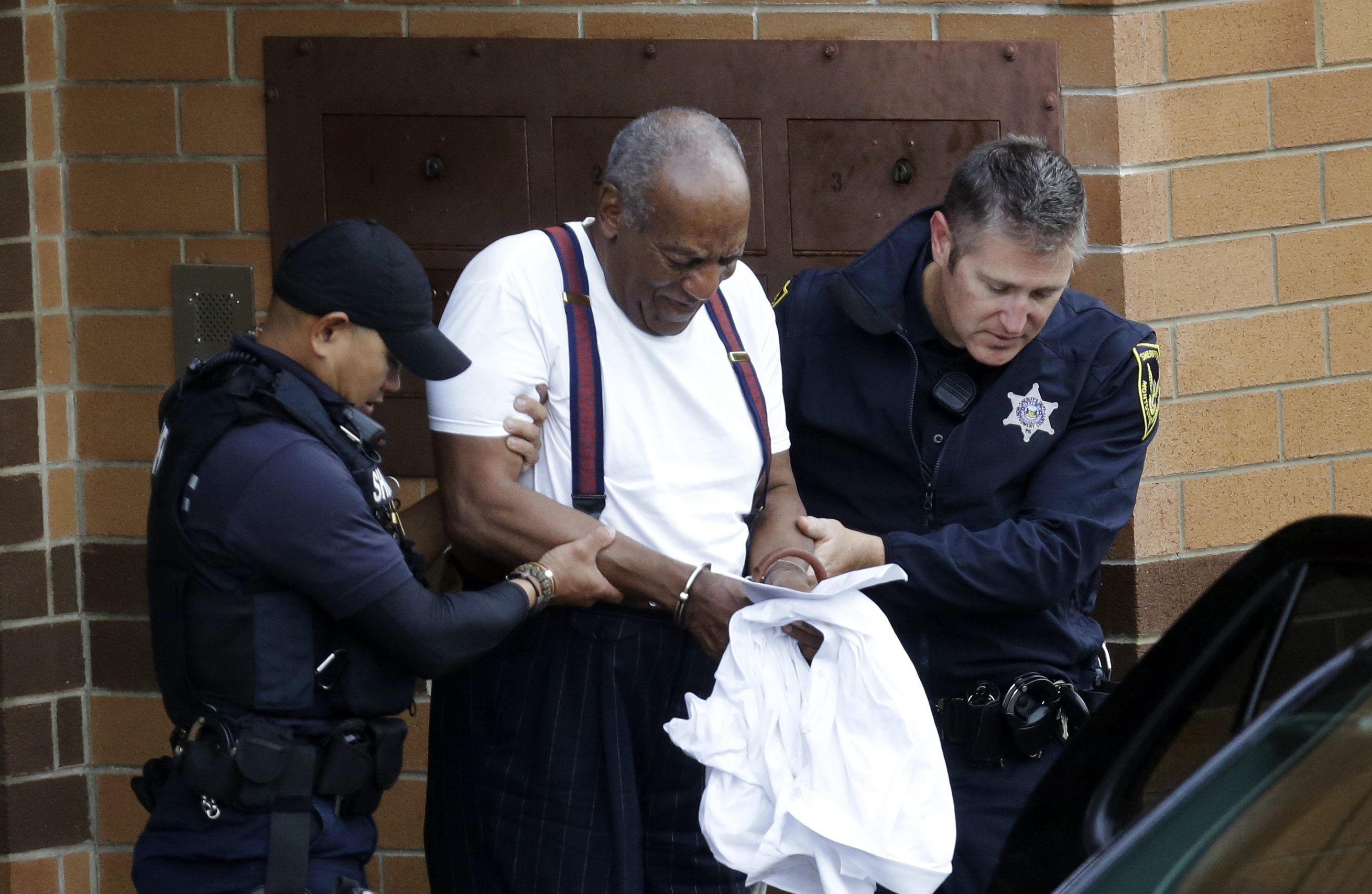 Cosby sex assault appeal takes on non-prosecution deal