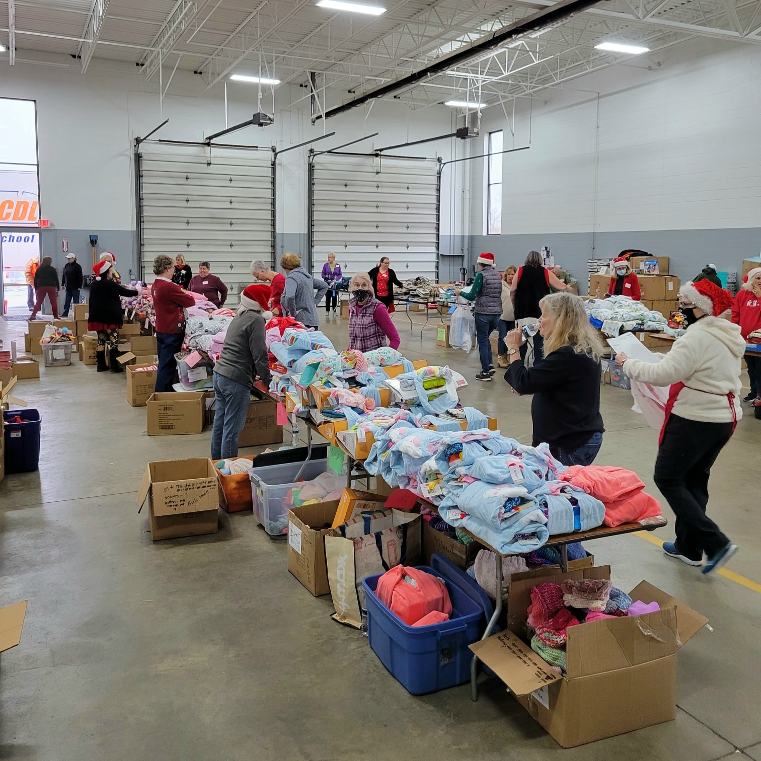 santa claus girls distribution.jpg