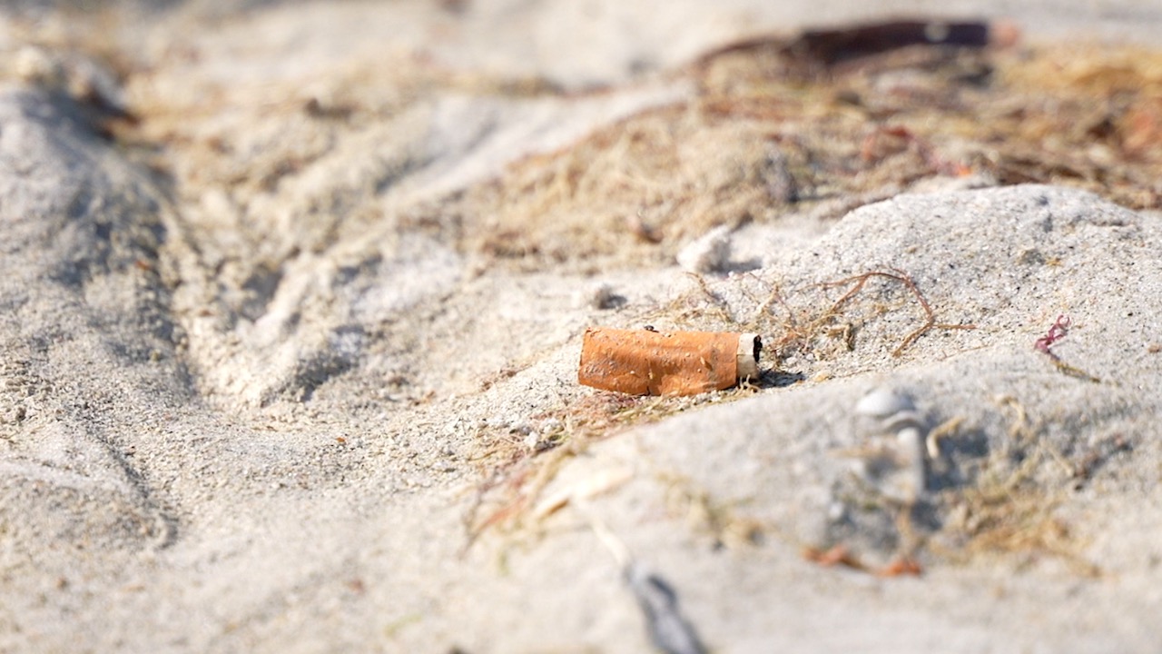 SANIBEL CONSIDERS BANNING SMOKING ON BEACHES photo 1.jpg