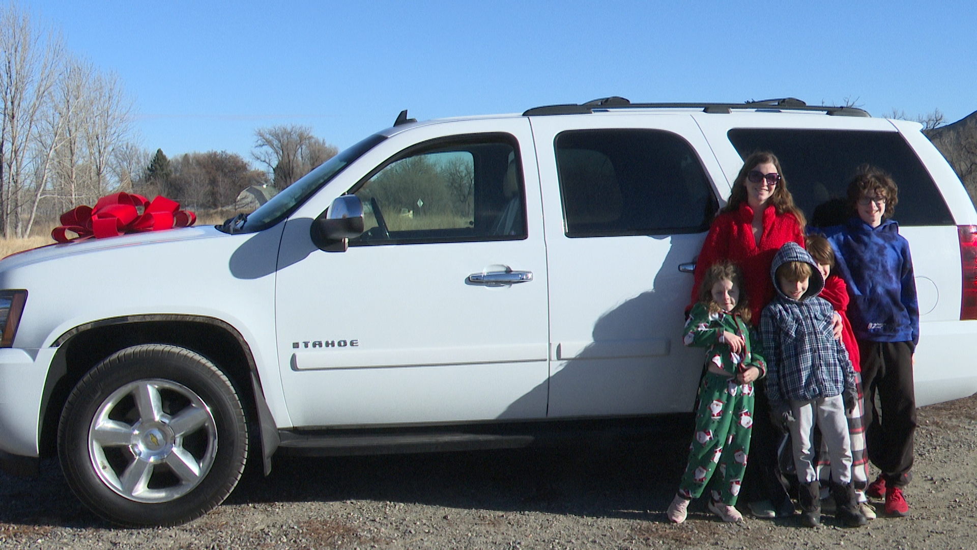 Preschool teacher battling cancer is surprised with new car