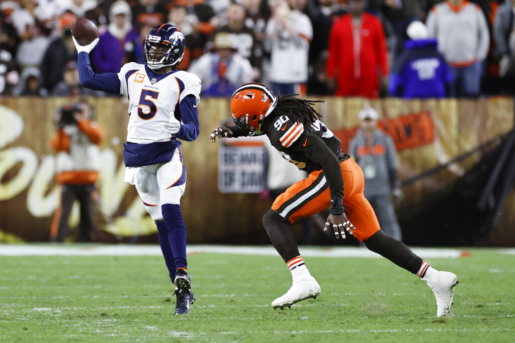 Broncos Browns Football