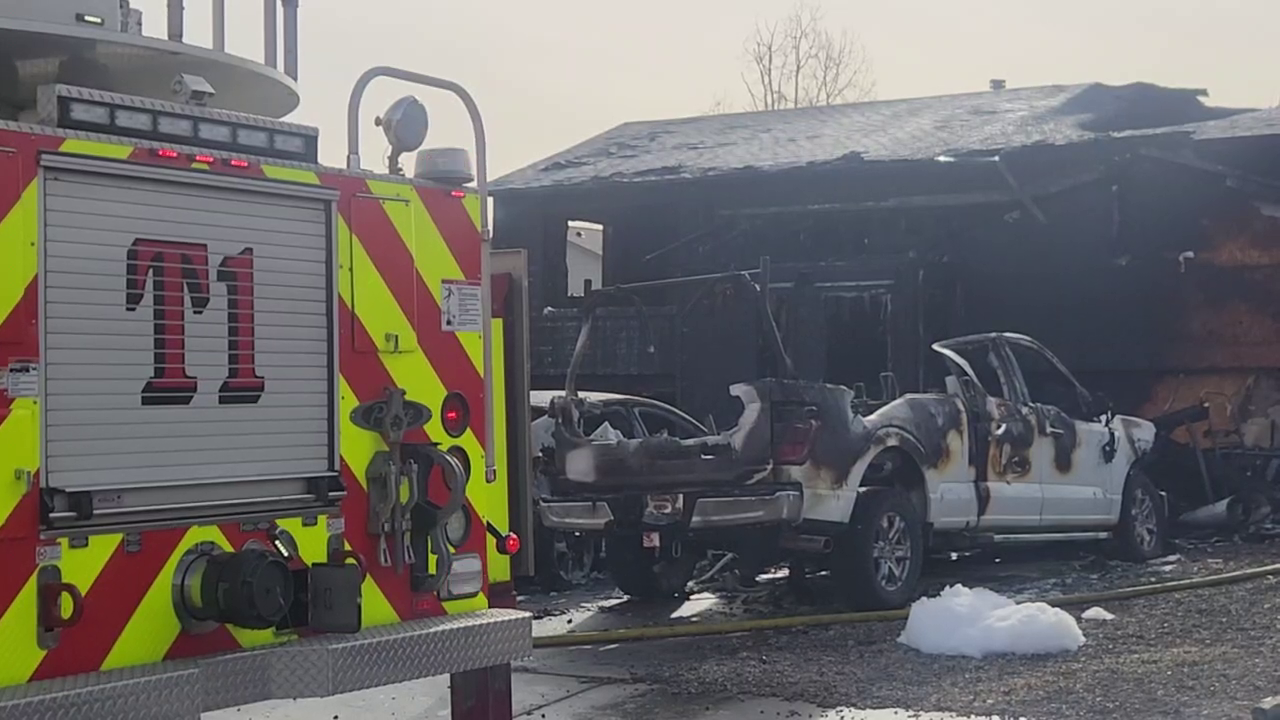 Fire guts house and destroys two vehicles in Billings