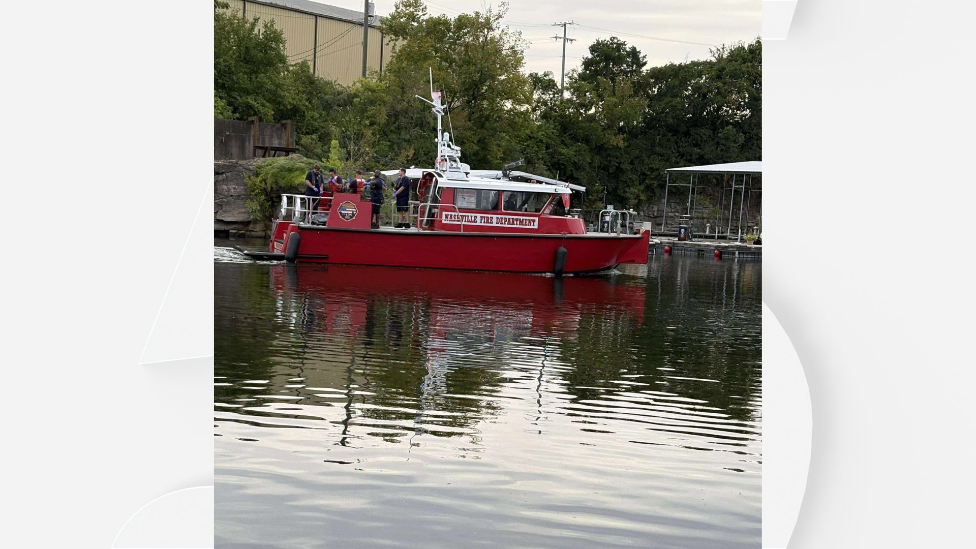 NFD recovers body from Cumberland River.jpg