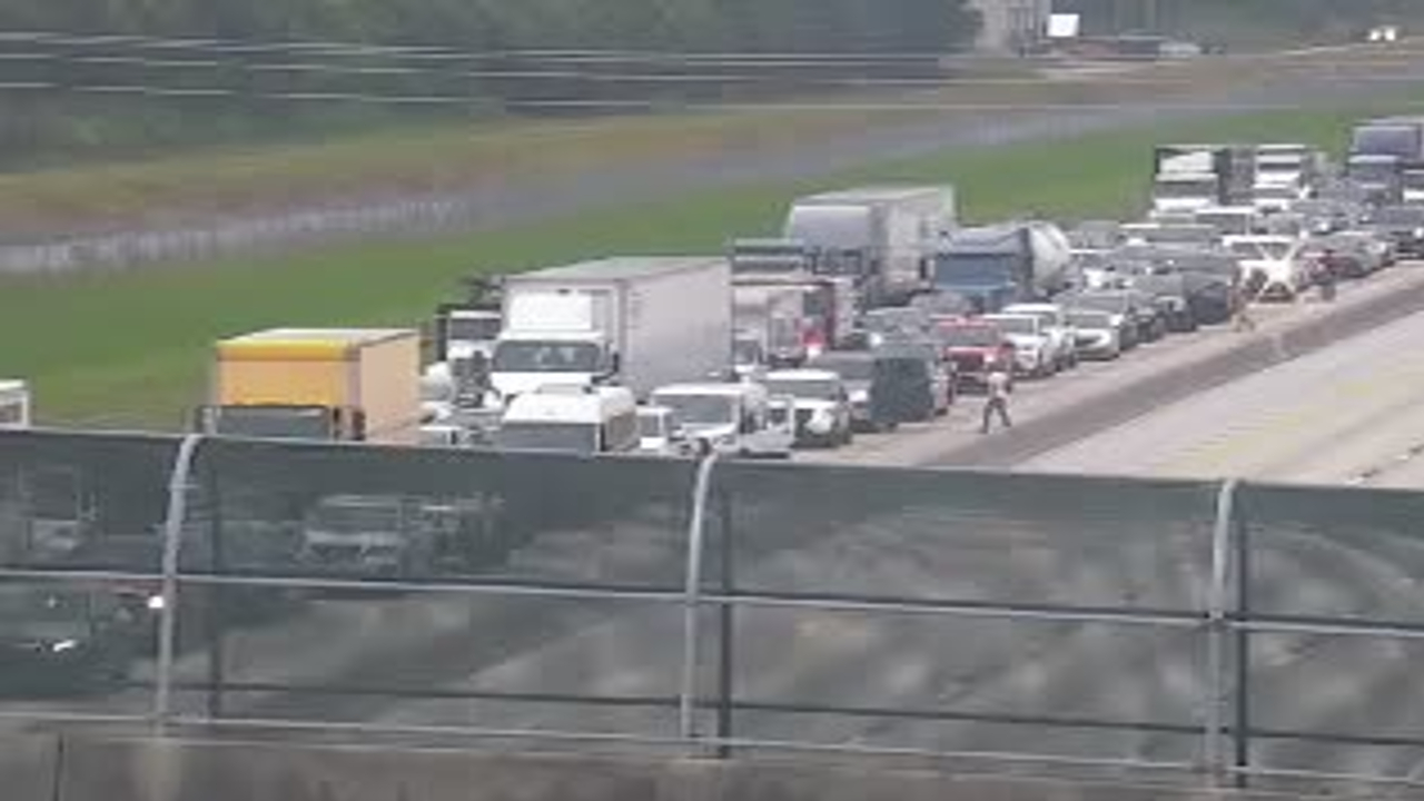 A fatal crash closes all northbound lanes of Florida's Turnpike at Glades Road in west Boca Raton, Nov. 23, 2022.jpg