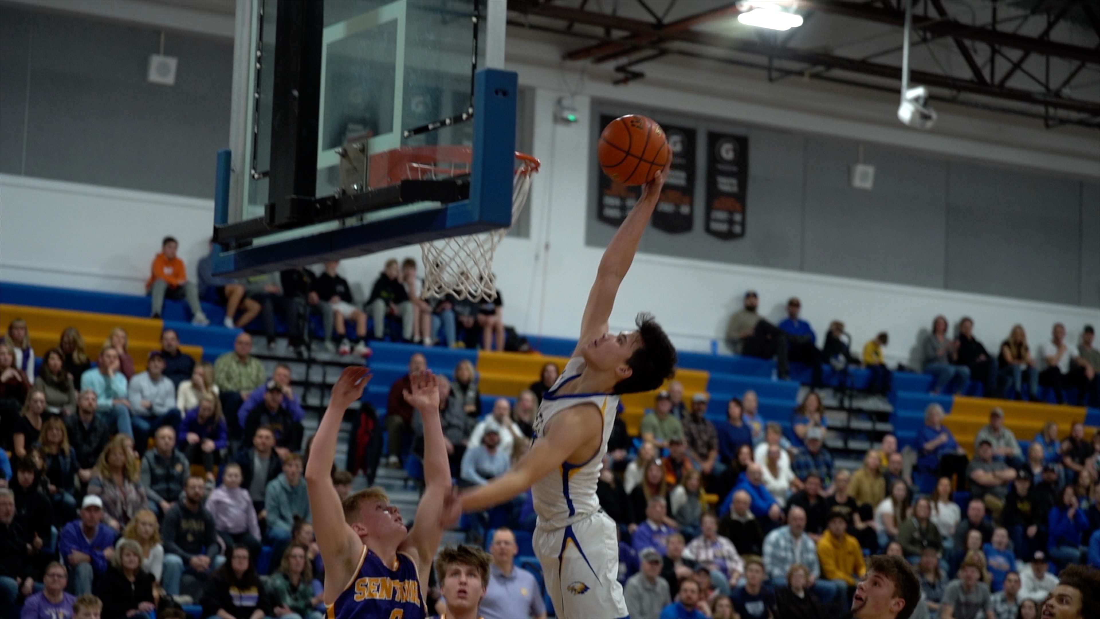 Josiah Cuaresma dunk.jpg