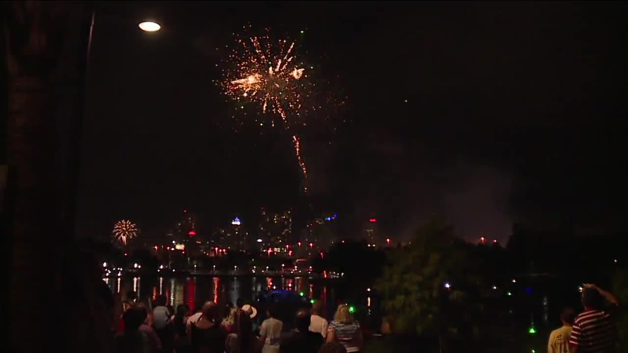 Boom by the Bay lights up Tampa sky as hundreds of people celebrate Independence Day