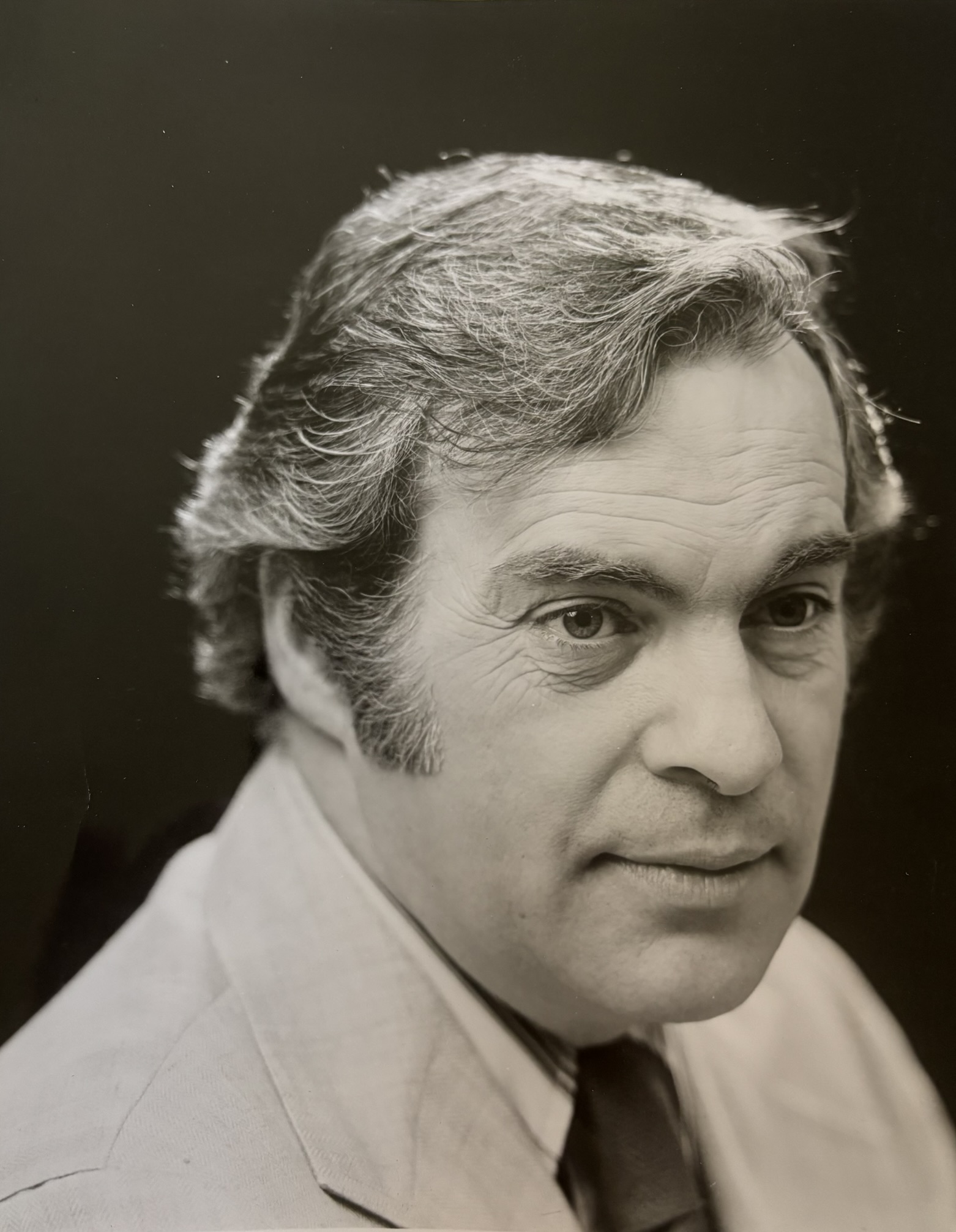 Bob Hynes headshot.JPEG