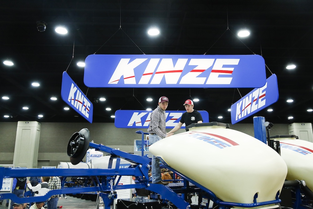 Kinze.jpg
