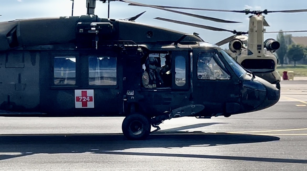 Soliders to the rescue .jpg