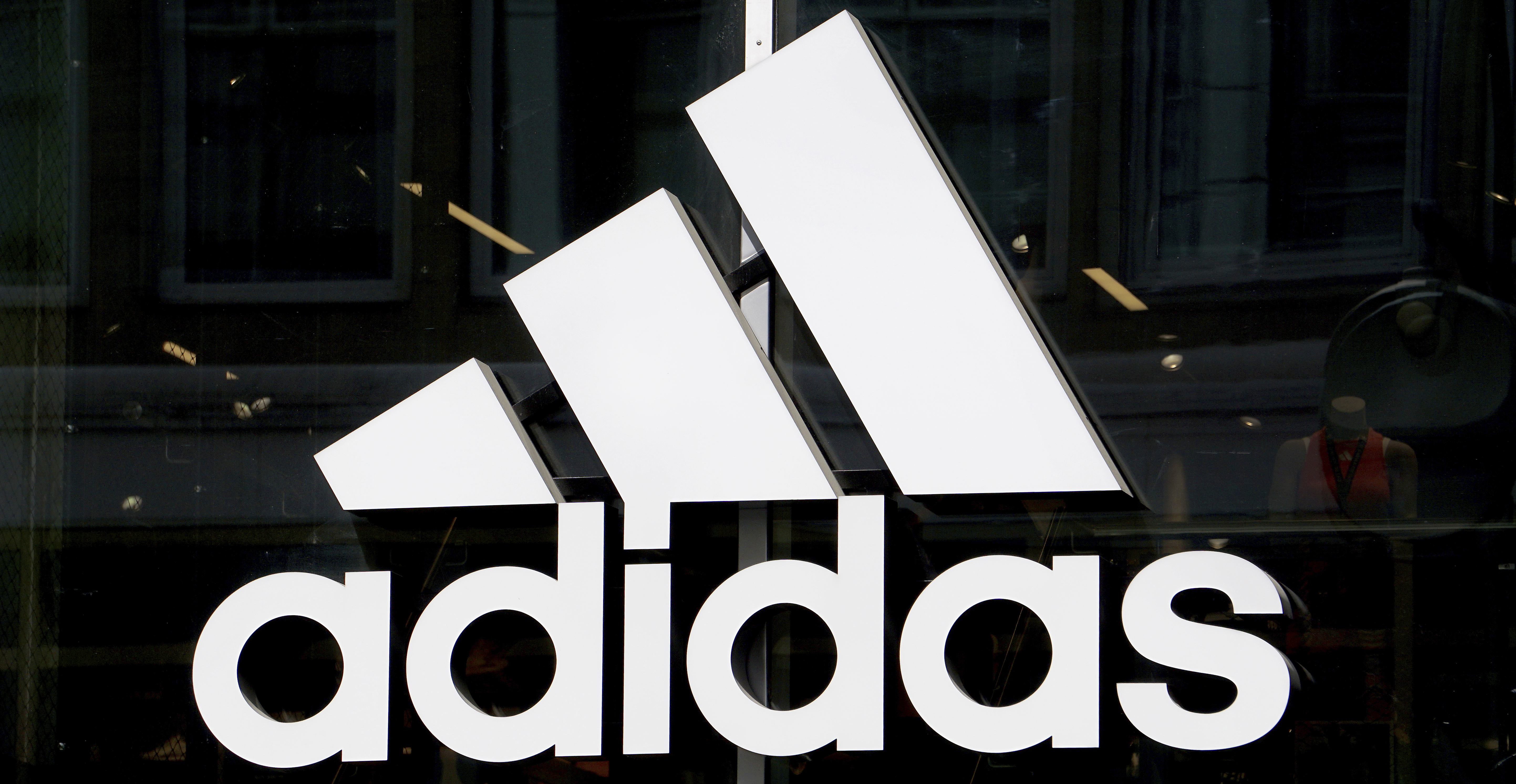 Adidas-Personnel