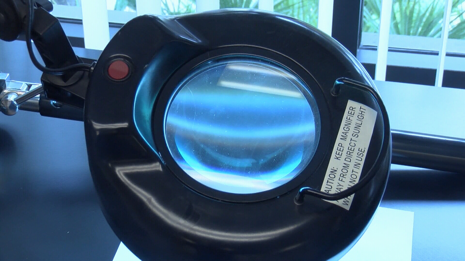 MAGNIFYING GLASS.jpg