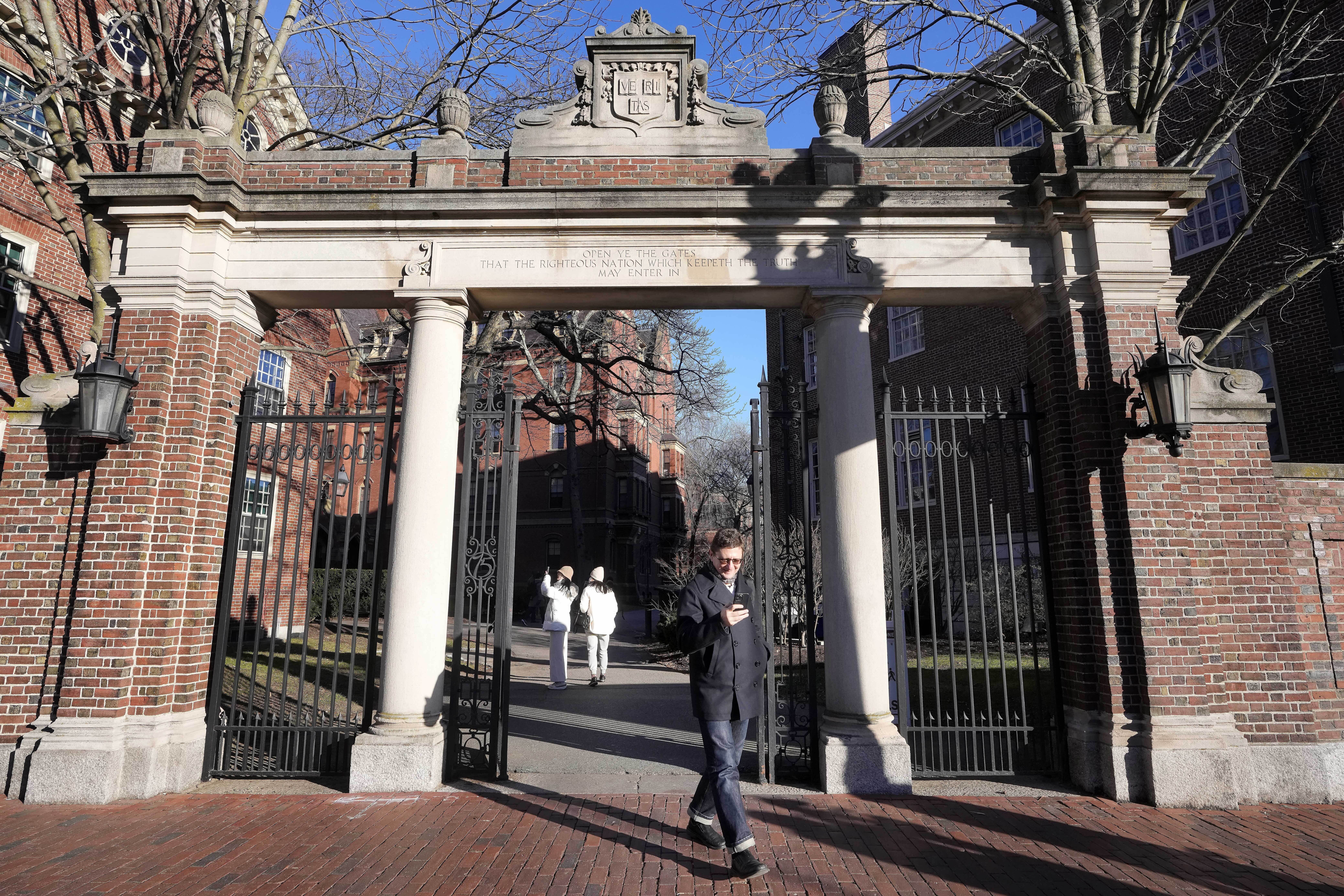 CORRECTION College Costs