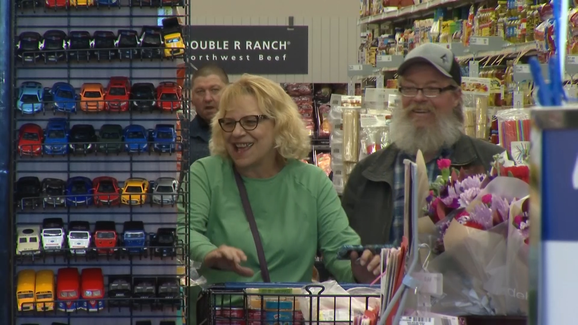 happy shoppers 
