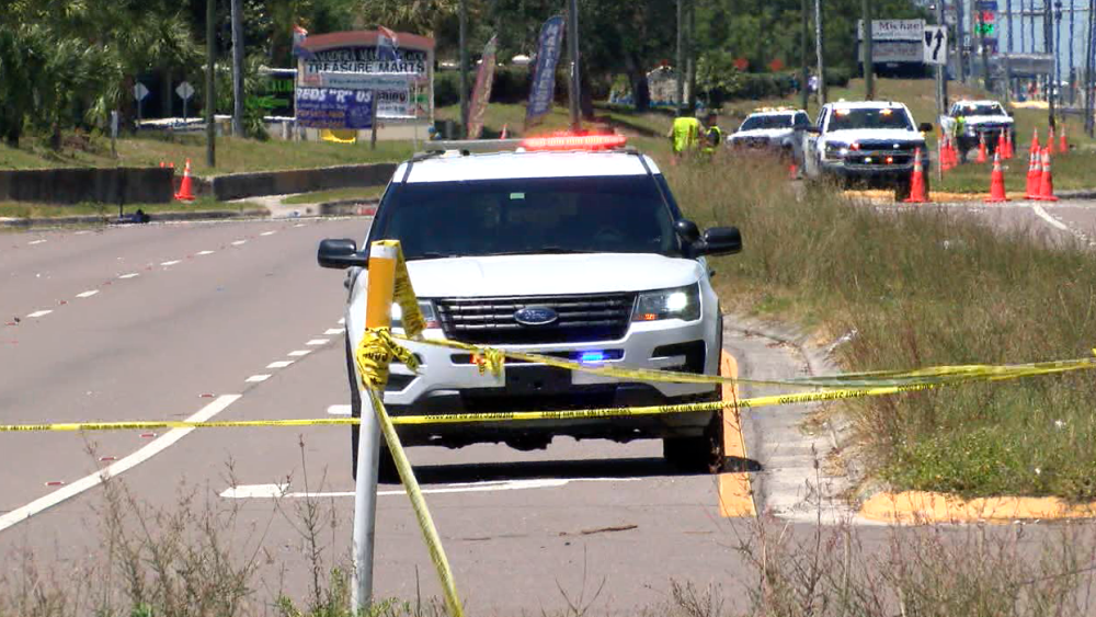 Pasco County carjacking crash