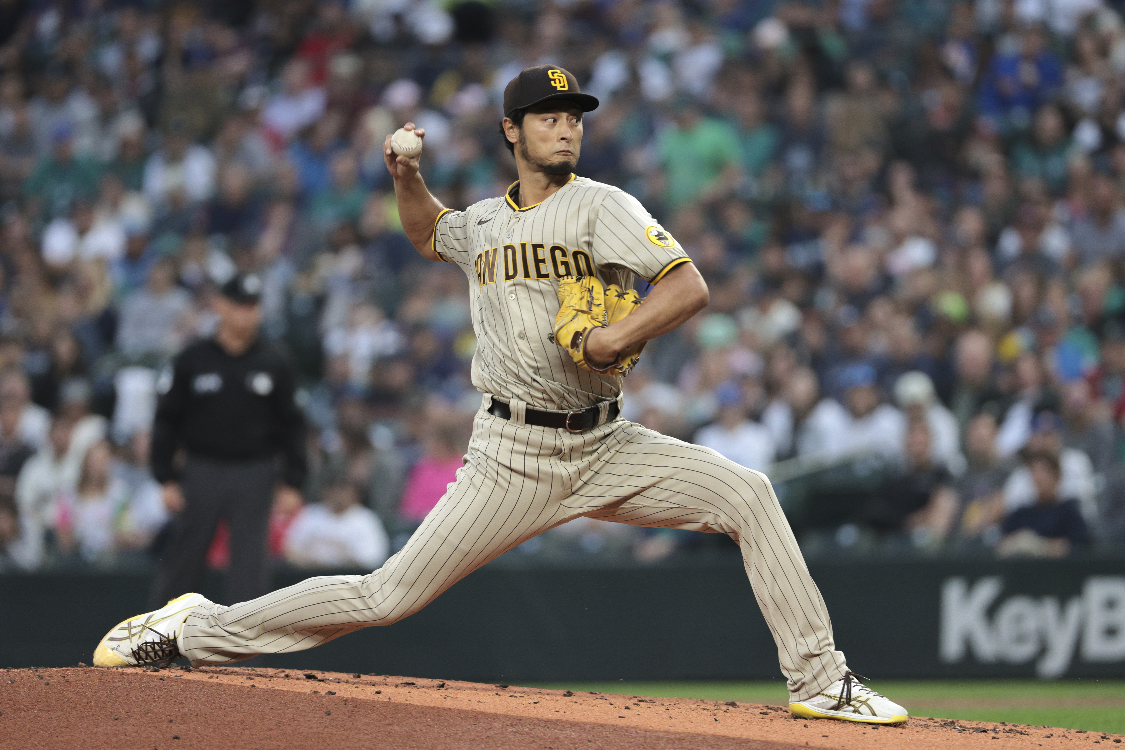 Yu Darvish pitcher san diego padres