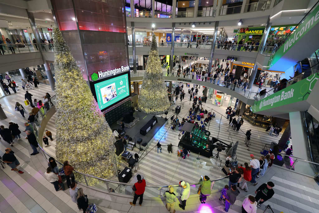 Shoppers browse through stores at Mall of America for Black Friday deals, Friday, Nov. 28, 2025, in Bloomington, Minn. 