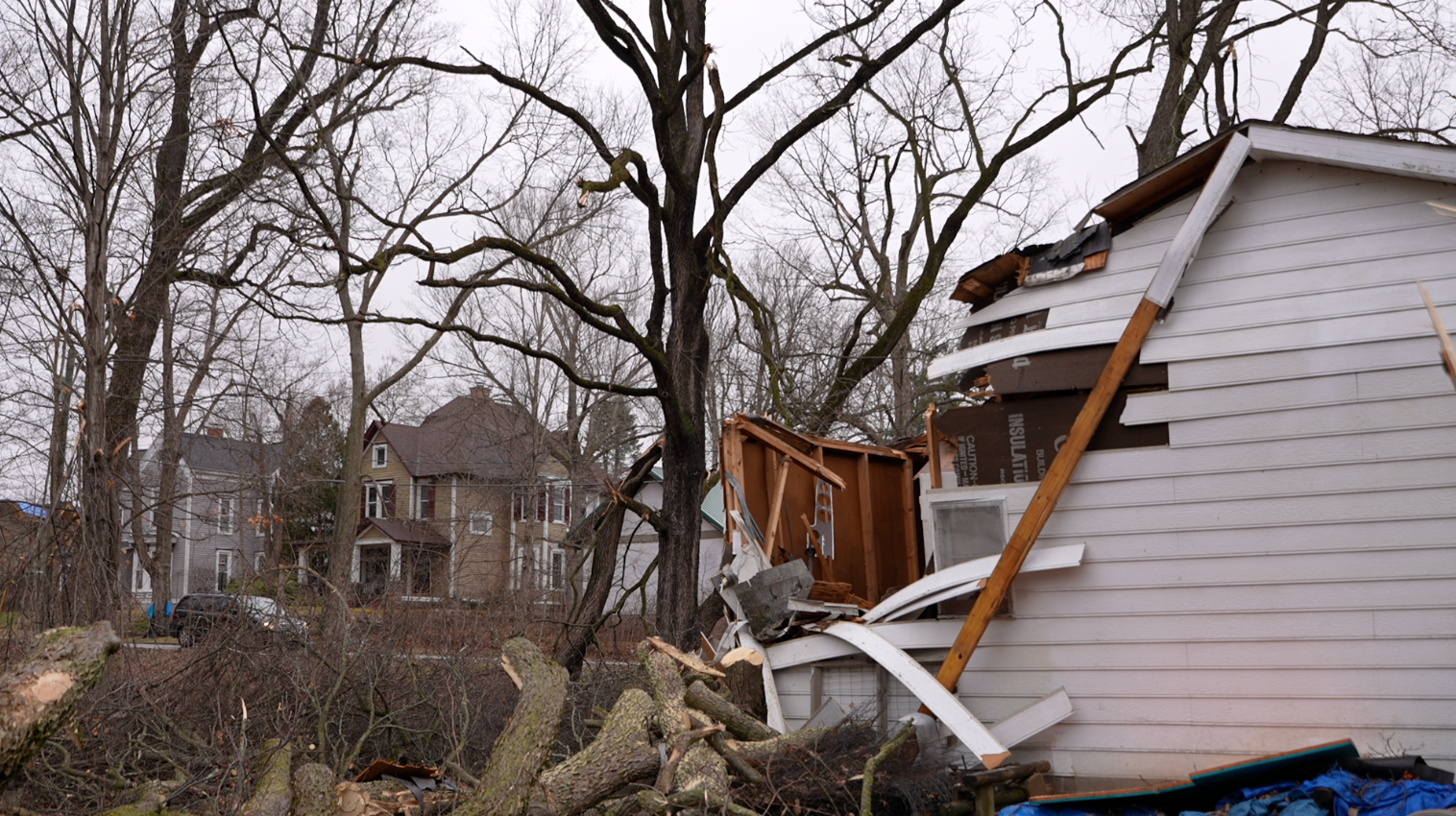 Union City get heavy damage in path of tornado