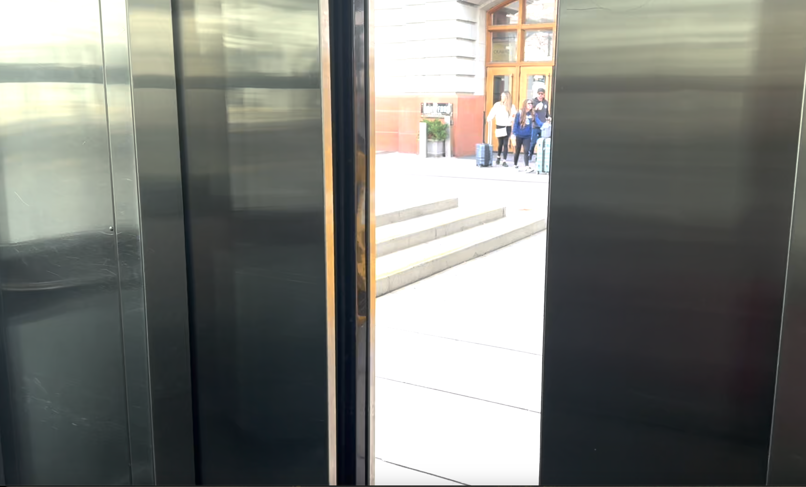 RTD elevator doors.png