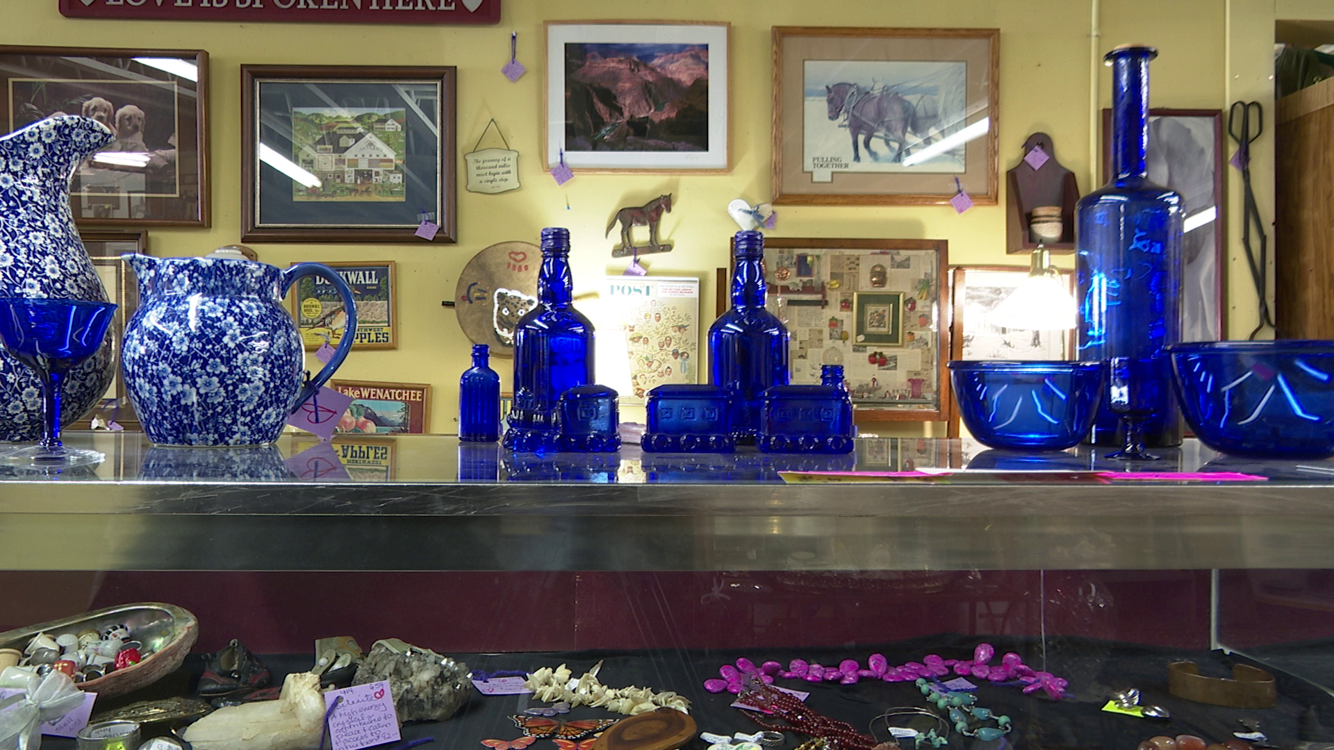 Antiquing and thrifting make a comeback through the pandemic