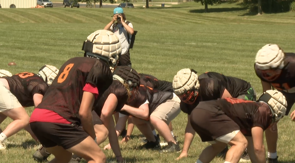 Long-standing football rivalry game becomes a friendly bet between two mayors