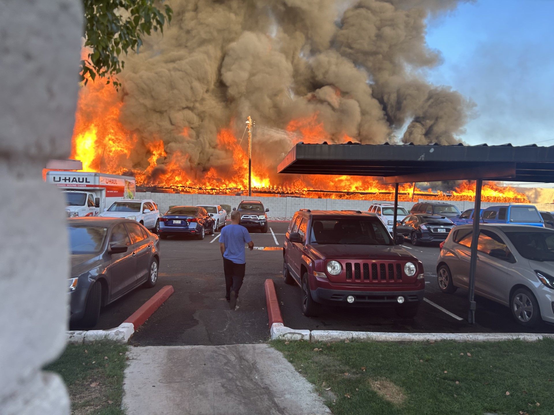 Mesa fire Country Club and 8th avenue southern