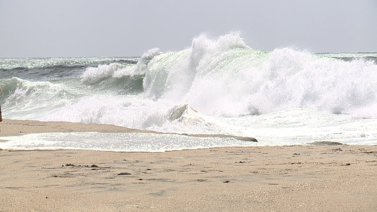 high surf.jpg