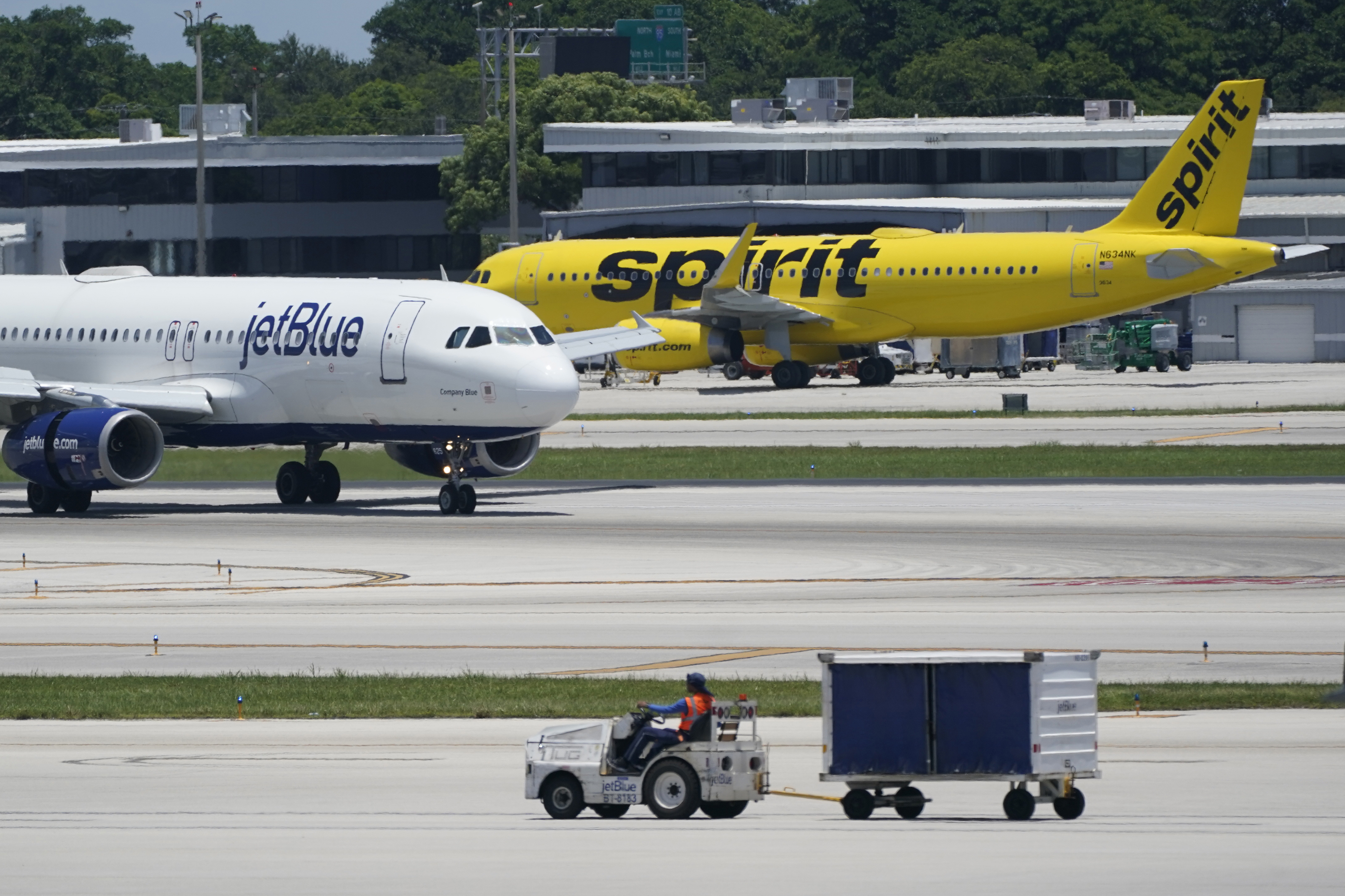 JetBlue
Spirit