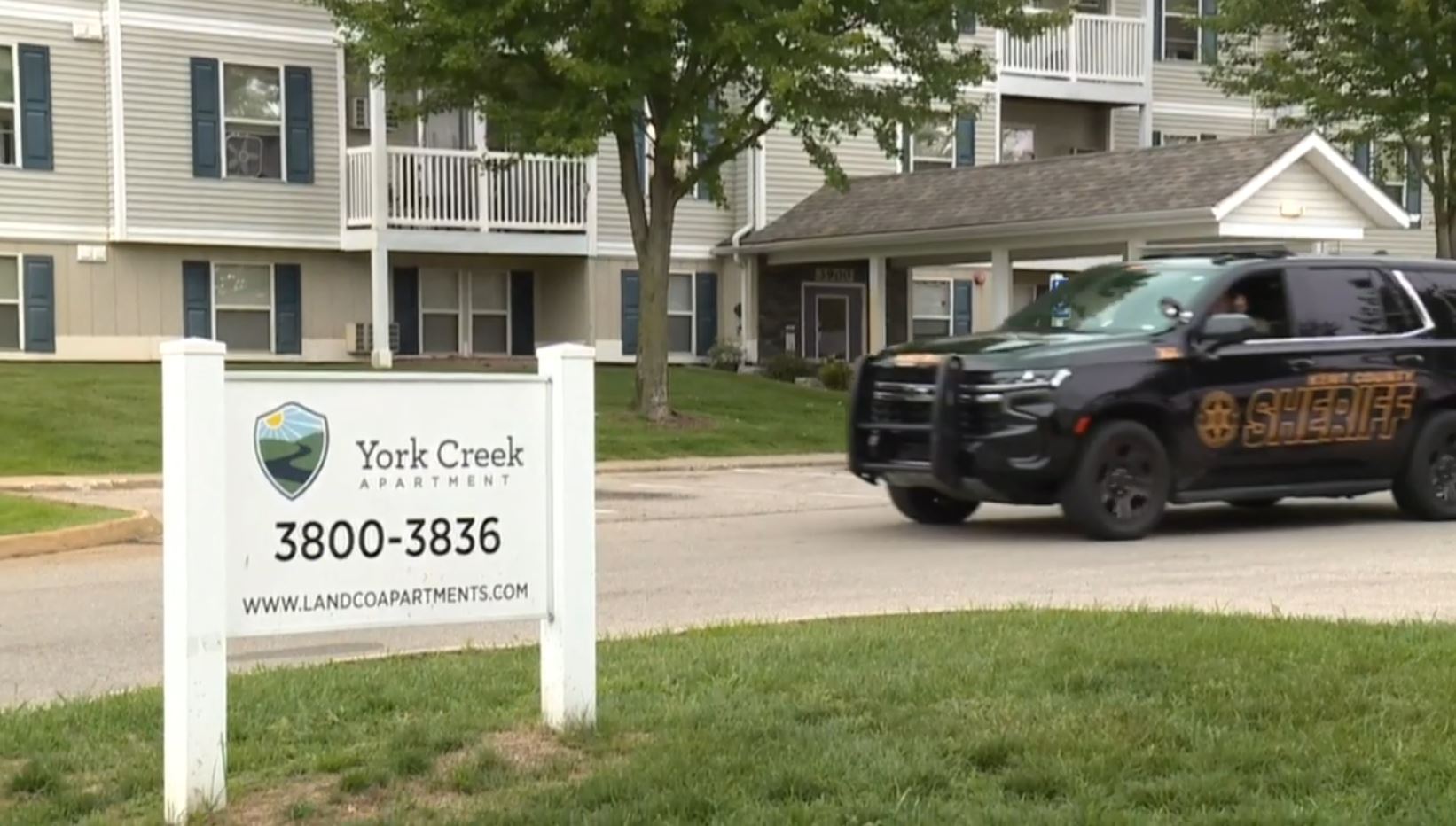 york creek apartment barricaded gunman.JPG