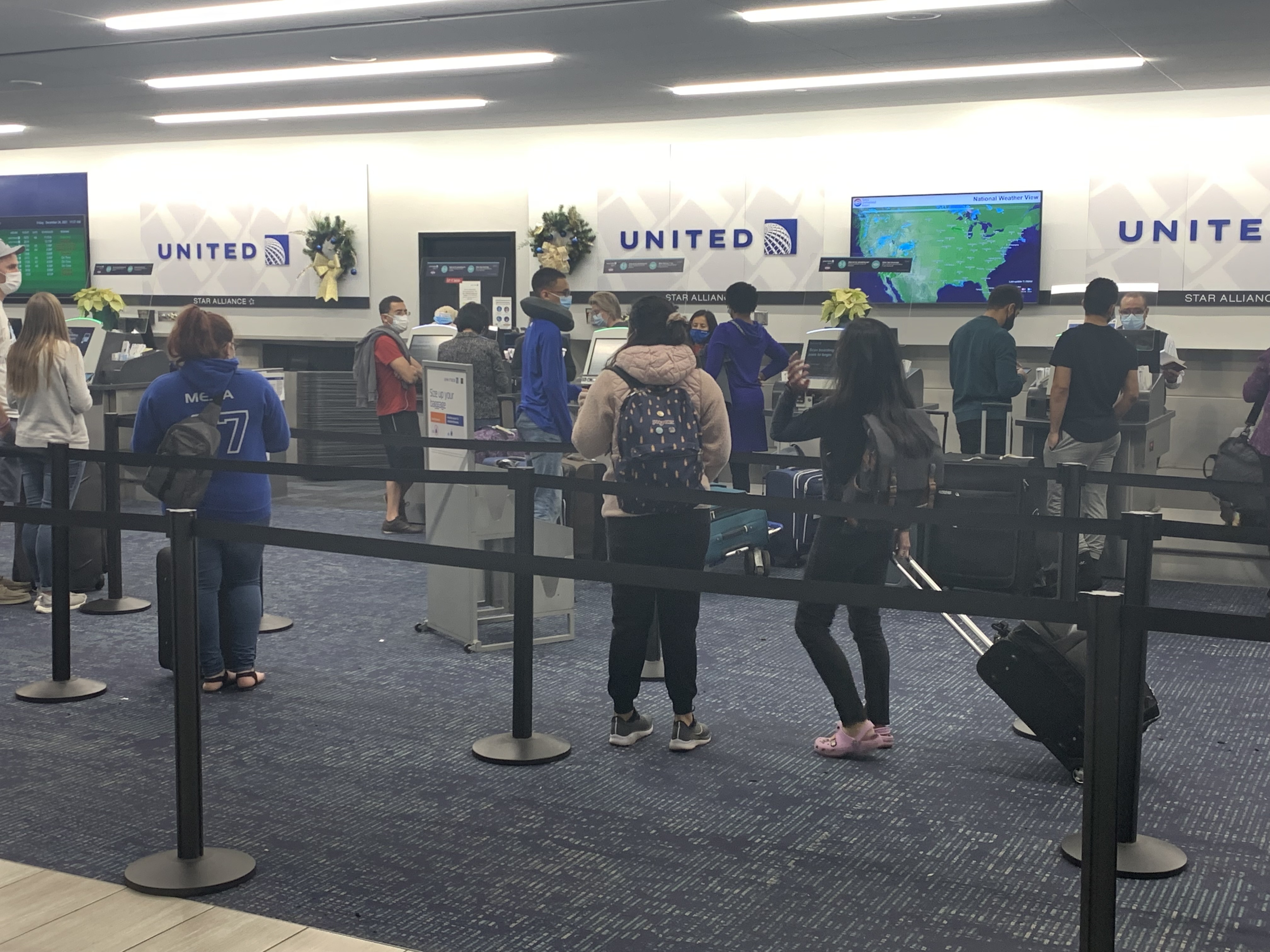 united airlines-cancellations and delays (1).JPG