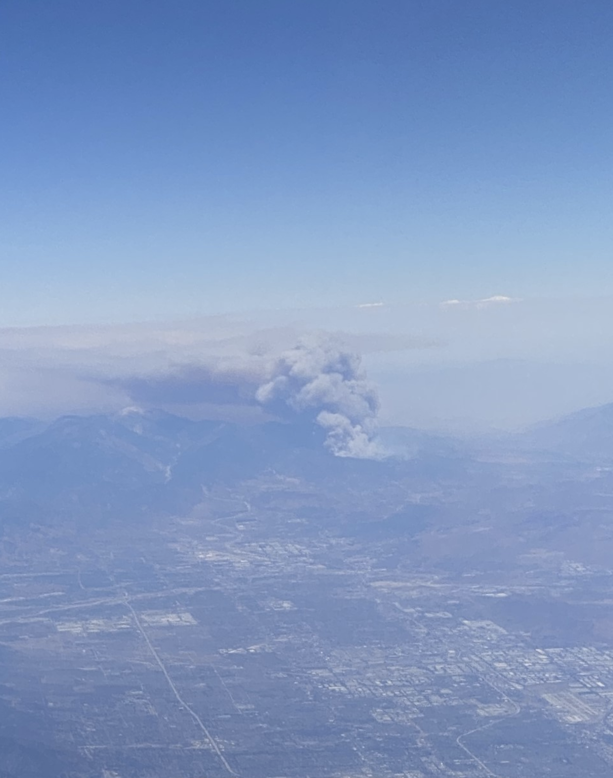 apple fire 8_1_2020 from flight.png